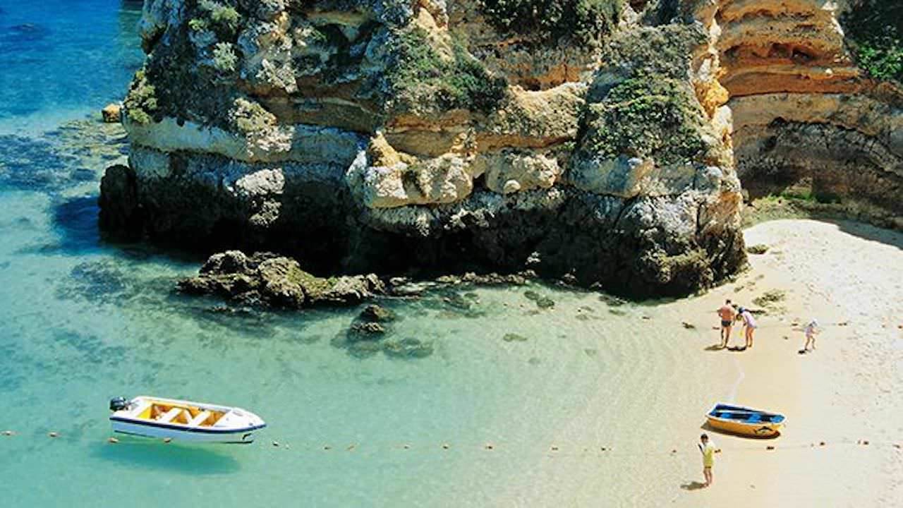Praia no Barlavento Algarvio